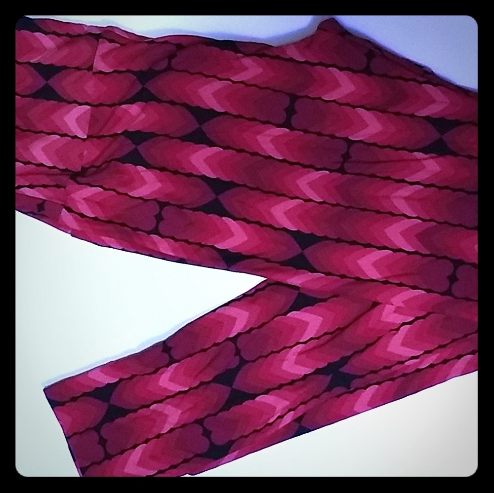 Pick 2 PAIR for $35 LuLaRoe Valentine's Leggings